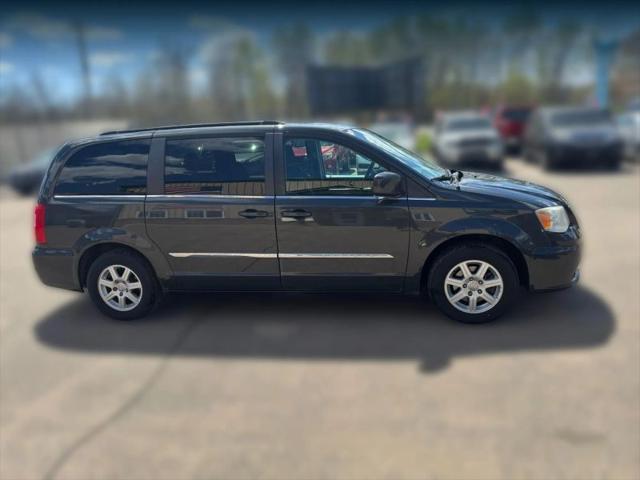 2011 Chrysler Town & Country Touring