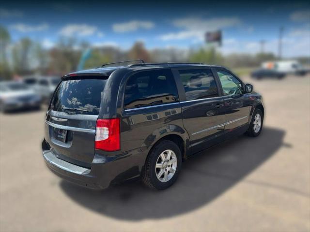 2011 Chrysler Town & Country Touring