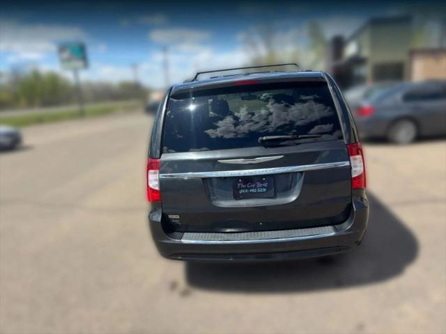 2011 Chrysler Town & Country Touring