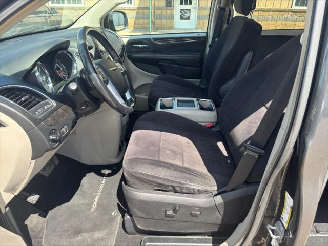 2011 Chrysler Town & Country Touring