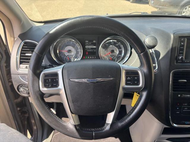 2011 Chrysler Town & Country Touring