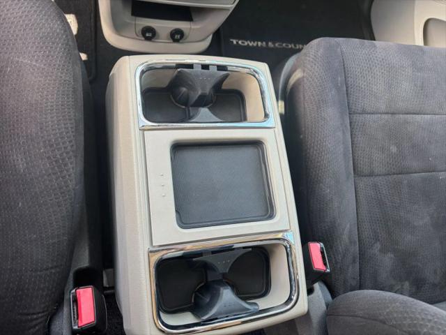 2011 Chrysler Town & Country Touring