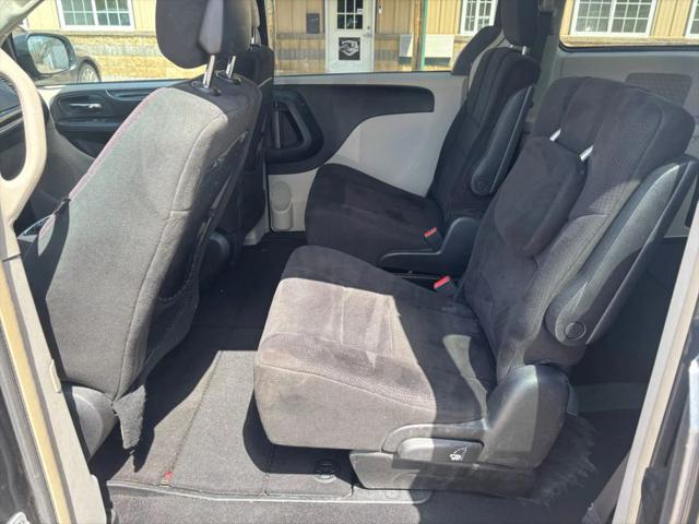 2011 Chrysler Town & Country Touring