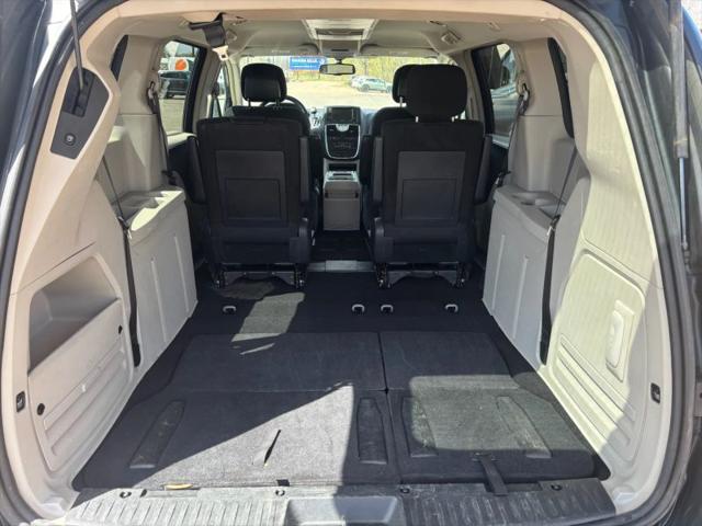 2011 Chrysler Town & Country Touring