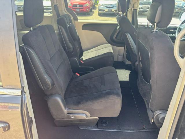 2011 Chrysler Town & Country Touring