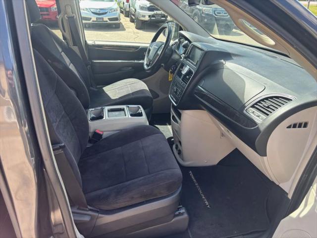 2011 Chrysler Town & Country Touring