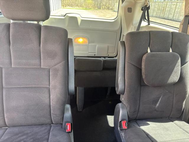 2011 Chrysler Town & Country Touring