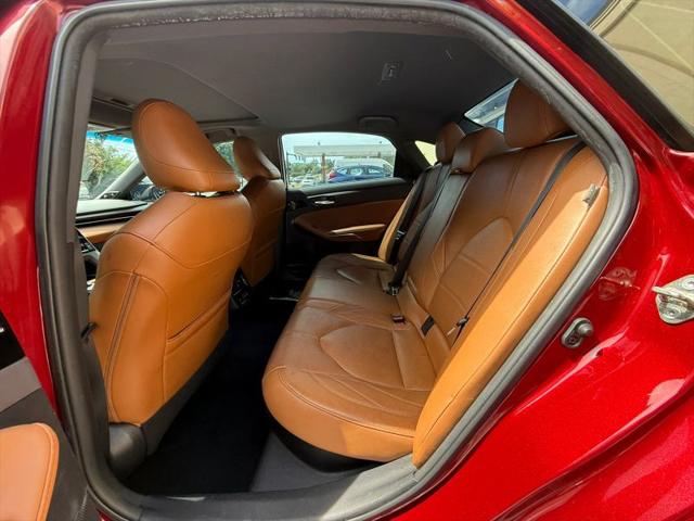 2019 Toyota Avalon Hybrid Limited
