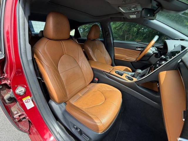 2019 Toyota Avalon Hybrid Limited