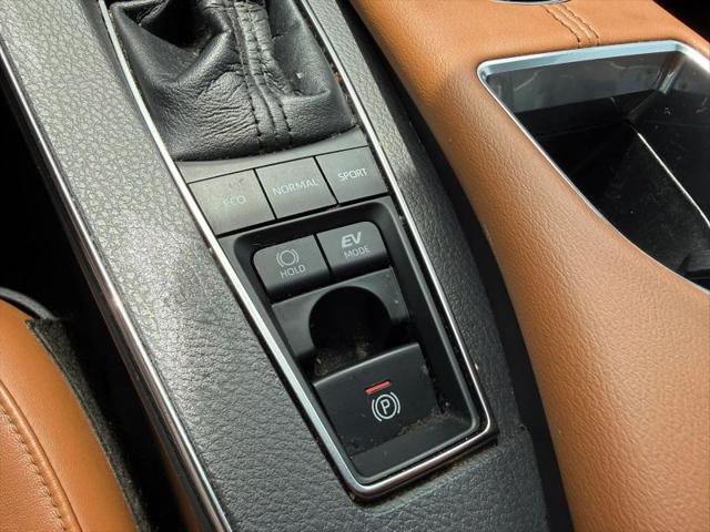 2019 Toyota Avalon Hybrid Limited
