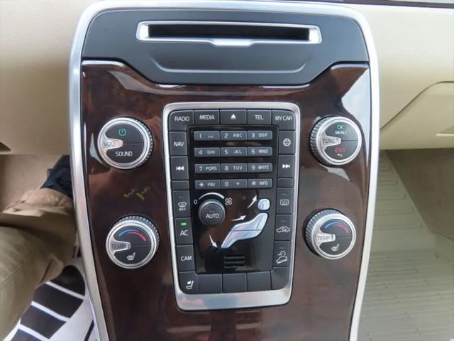 2016 Volvo XC70 T5 Premier