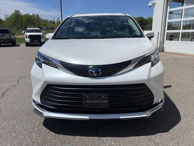 2024 Toyota Sienna XLE
