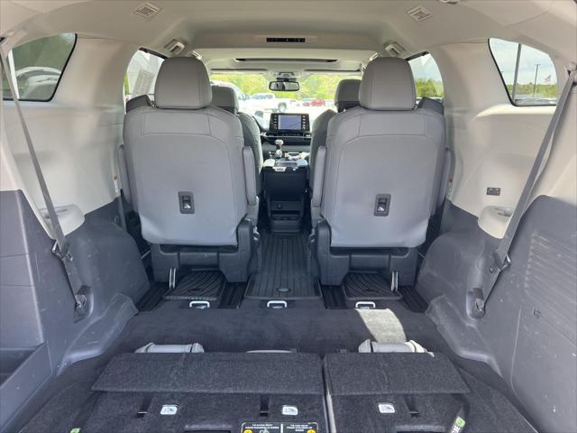 2024 Toyota Sienna XLE