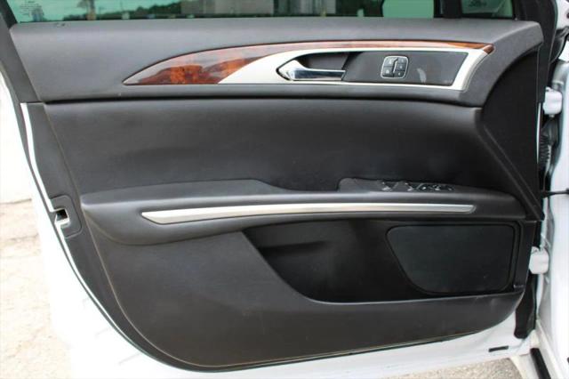 2014 Lincoln MKZ Base