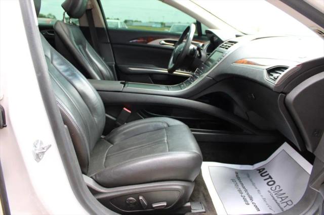 2014 Lincoln MKZ Base