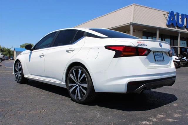 2020 Nissan Altima SR FWD