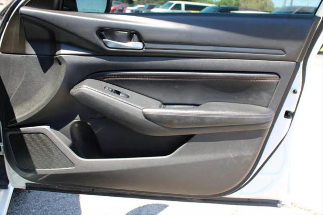 2020 Nissan Altima SR FWD