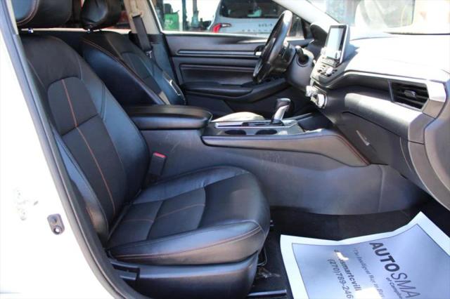 2020 Nissan Altima SR FWD