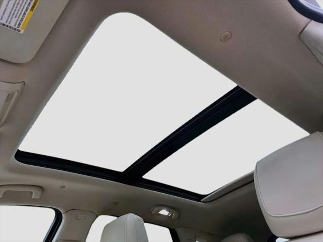 2023 Cadillac XT5 FWD Premium Luxury