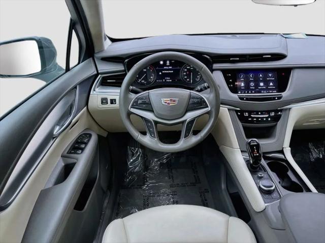 2023 Cadillac XT5 FWD Premium Luxury
