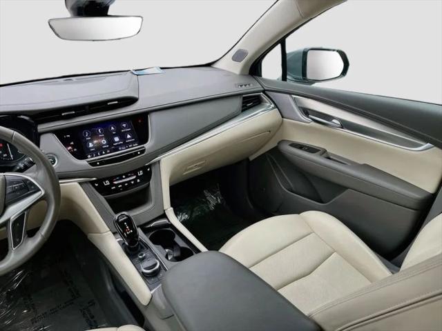 2023 Cadillac XT5 FWD Premium Luxury