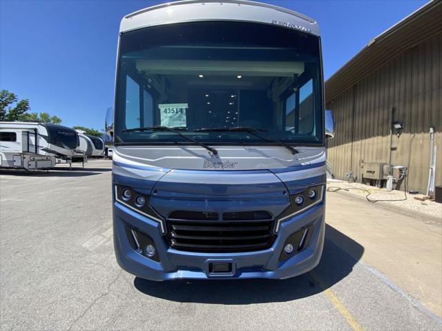 2026 Ford F-53 33C