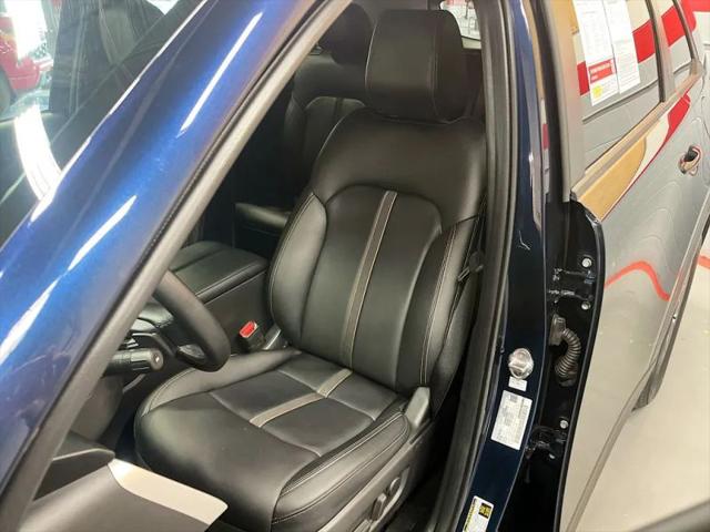 2024 Mazda X-90 3.3 Turbo Select