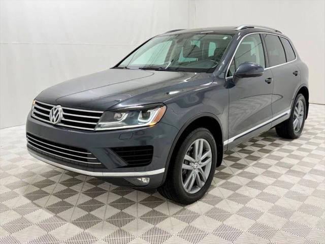 2016 Volkswagen Touareg VR6 Lux