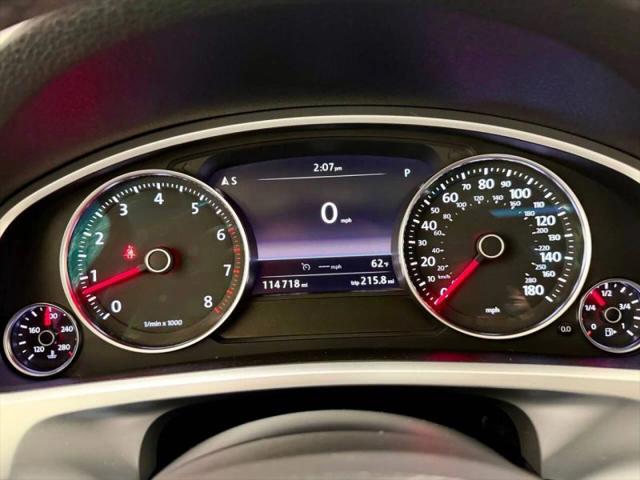 2016 Volkswagen Touareg VR6 Lux