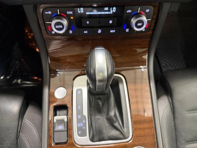2016 Volkswagen Touareg VR6 Lux