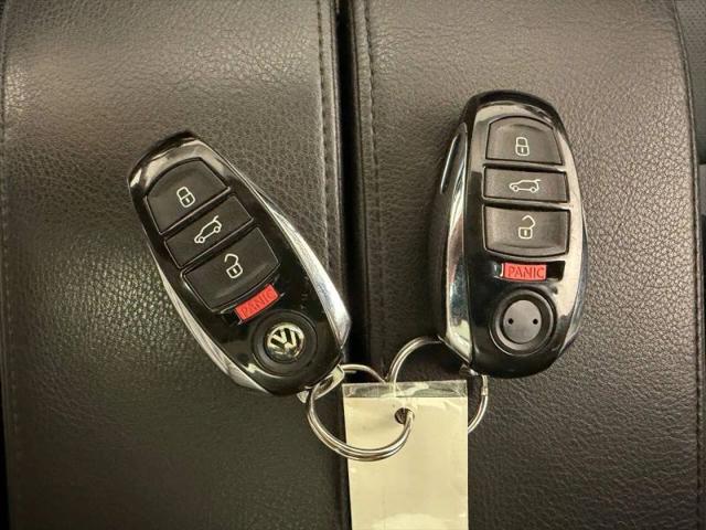 2016 Volkswagen Touareg VR6 Lux