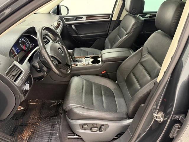 2016 Volkswagen Touareg VR6 Lux