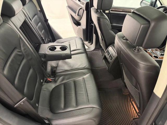 2016 Volkswagen Touareg VR6 Lux