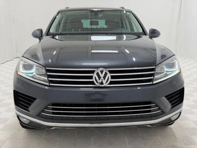 2016 Volkswagen Touareg VR6 Lux