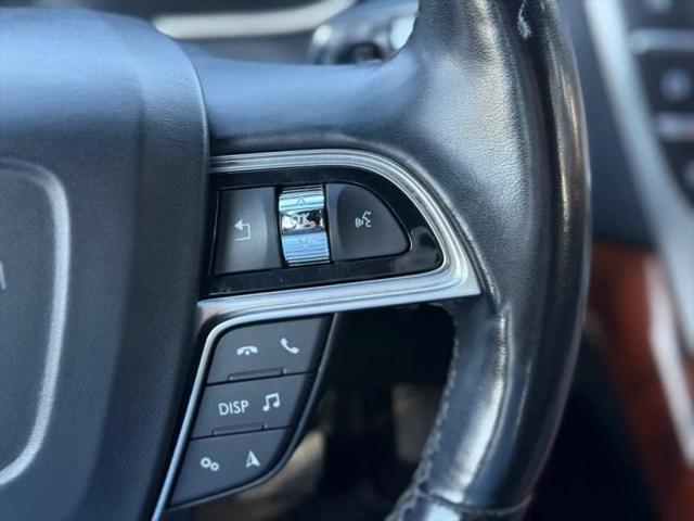 2019 Lincoln Nautilus Select