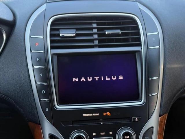 2019 Lincoln Nautilus Select