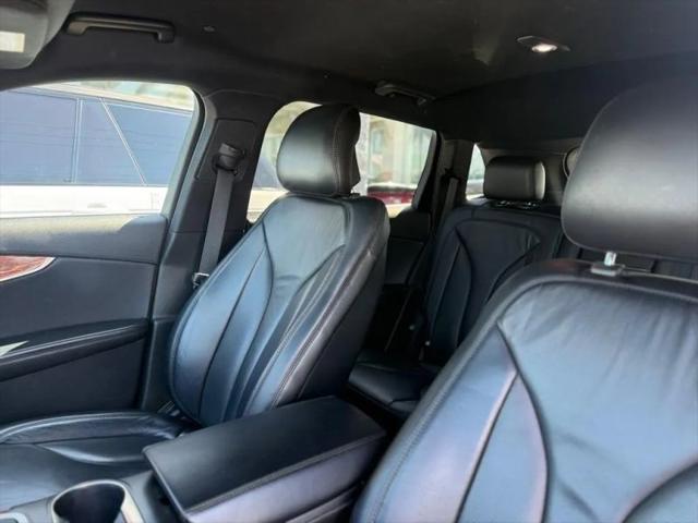 2019 Lincoln Nautilus Select