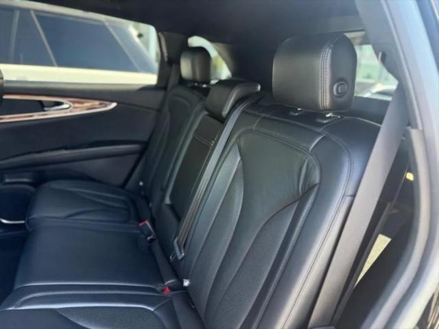 2019 Lincoln Nautilus Select