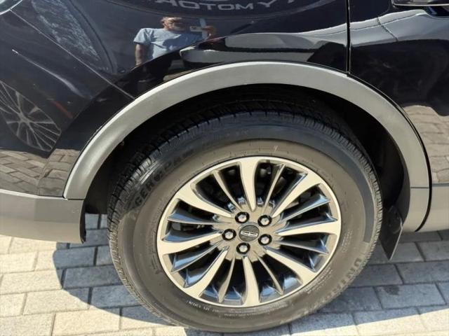 2019 Lincoln Nautilus Select