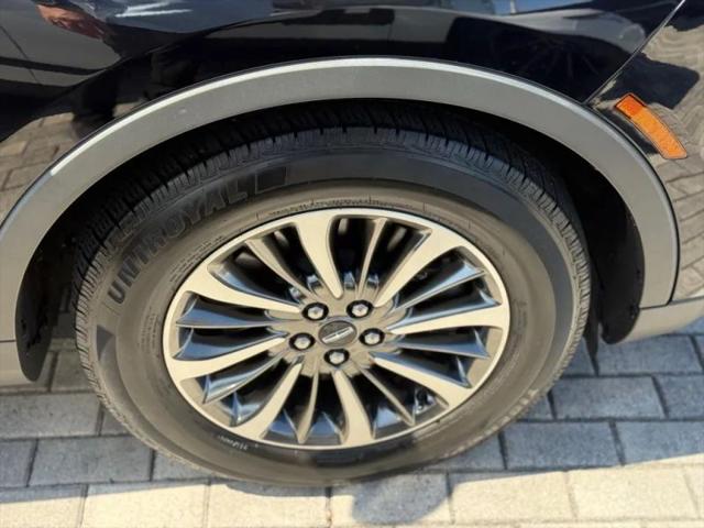 2019 Lincoln Nautilus Select