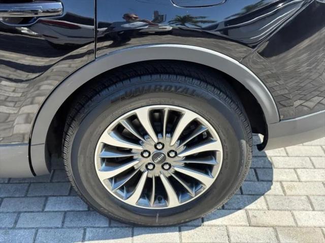 2019 Lincoln Nautilus Select