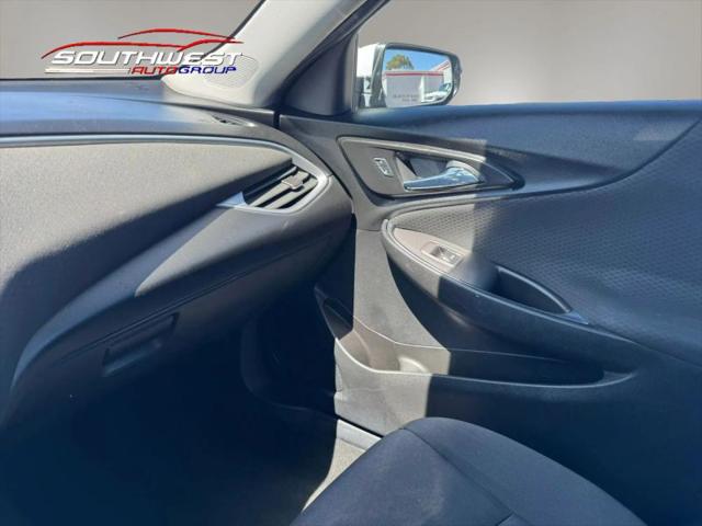 2022 Chevrolet Malibu FWD LS