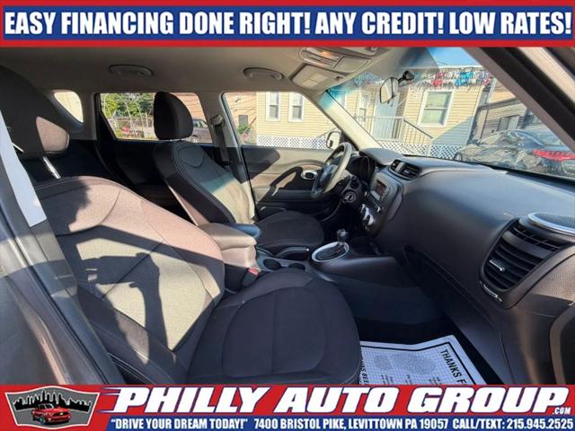 2016 Kia Soul Base