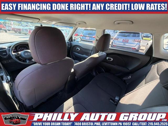 2016 Kia Soul Base