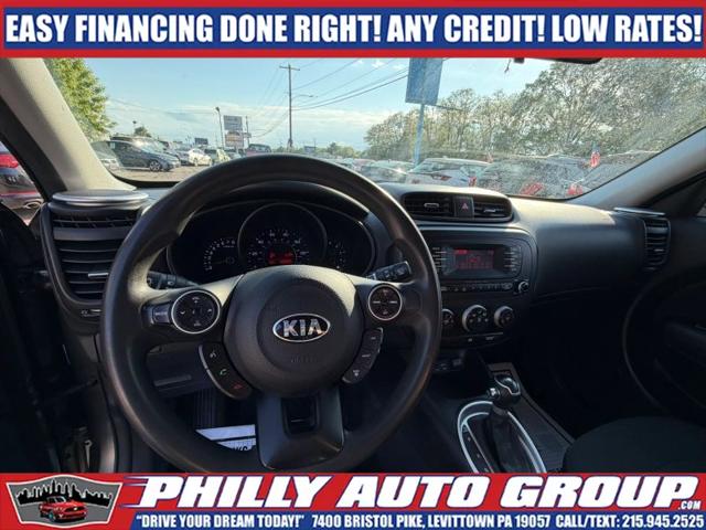 2016 Kia Soul Base