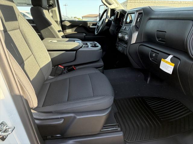 2026 GMC Sierra 2500HD Double Cab, Standard Bed, Pro, RWD