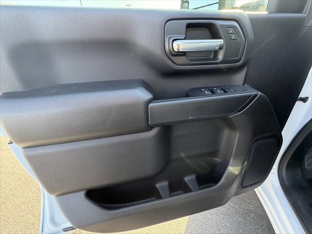 2026 GMC Sierra 2500HD Double Cab, Standard Bed, Pro, RWD