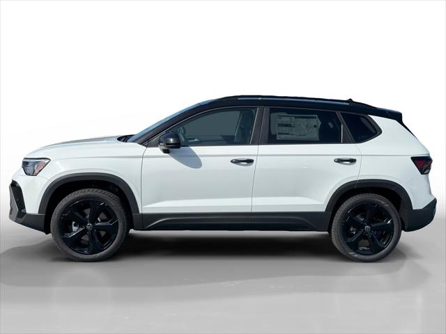 2026 Volkswagen Taos SE Black