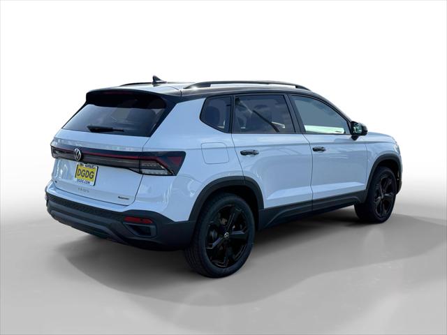 2026 Volkswagen Taos SE Black