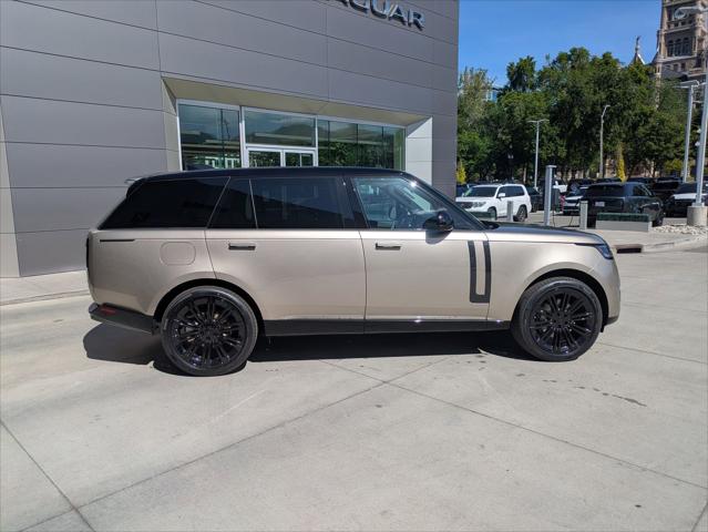 2026 Land Rover Range Rover P400 SE 7 Seat